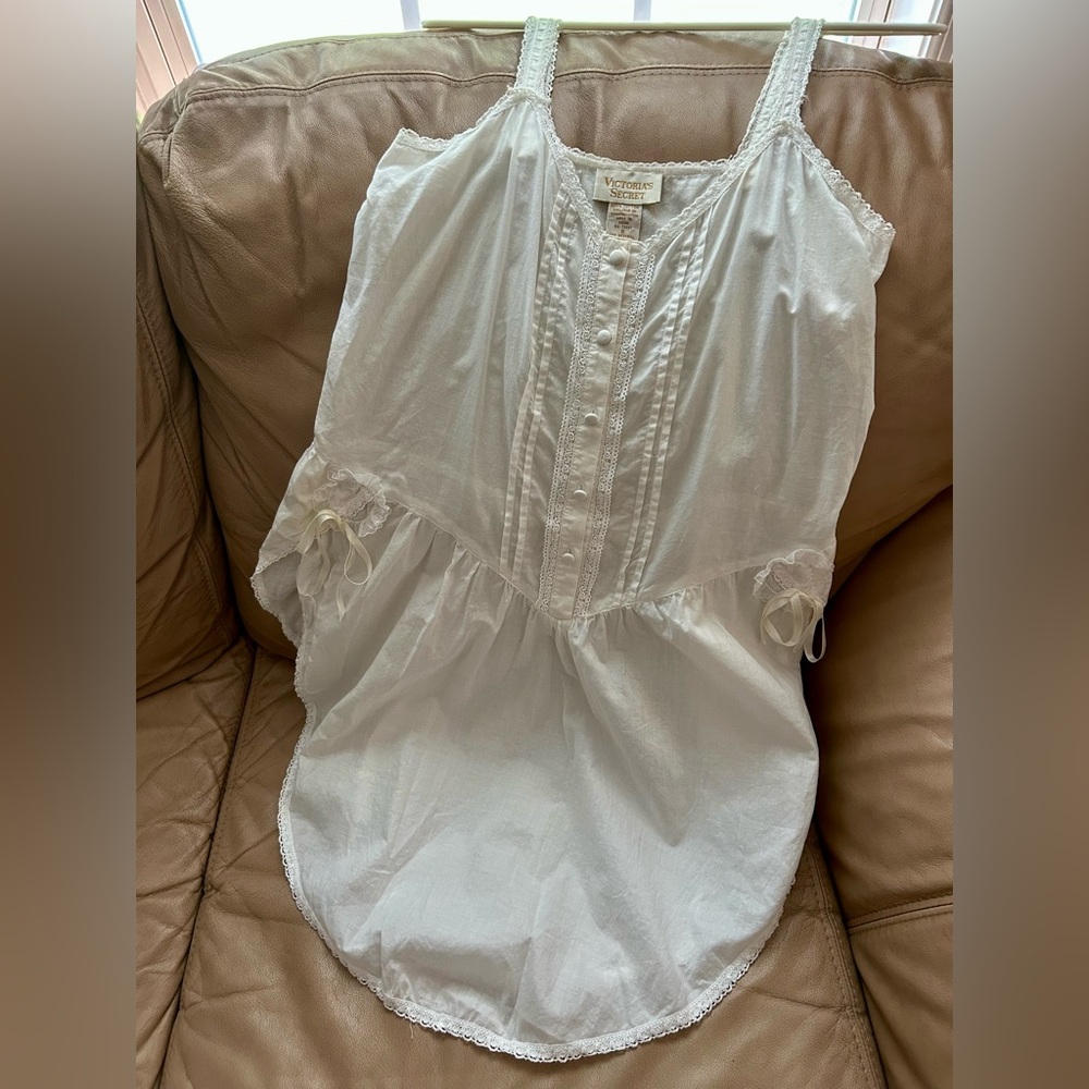 Rare vintage Victoria’s Secret Gold Label white cotton slip dress - cottagecore